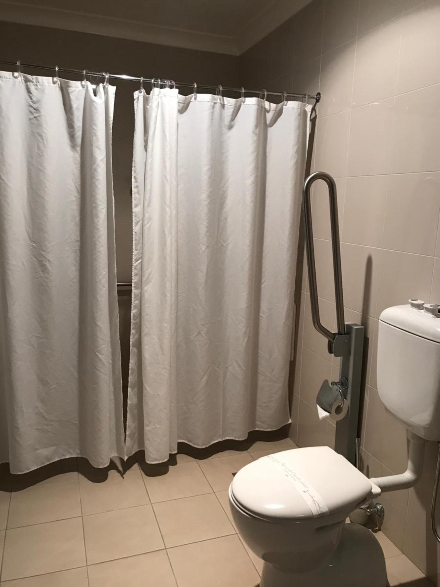 The Kidman Wayside Inn Гриффит Экстерьер фото