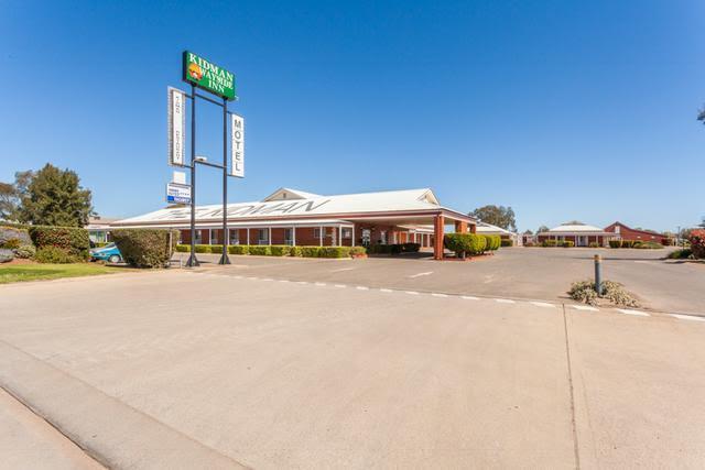 The Kidman Wayside Inn Гриффит Экстерьер фото