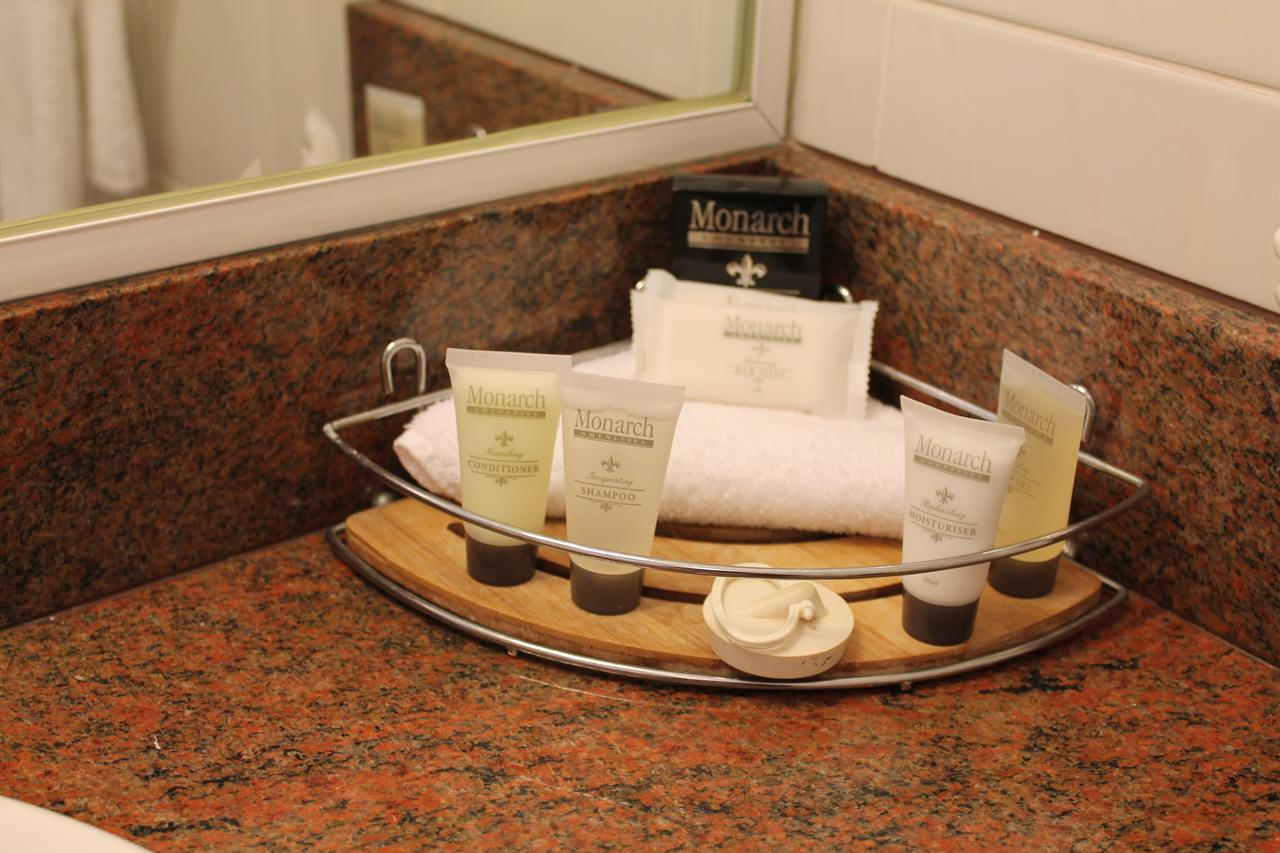 The Kidman Wayside Inn Гриффит Экстерьер фото