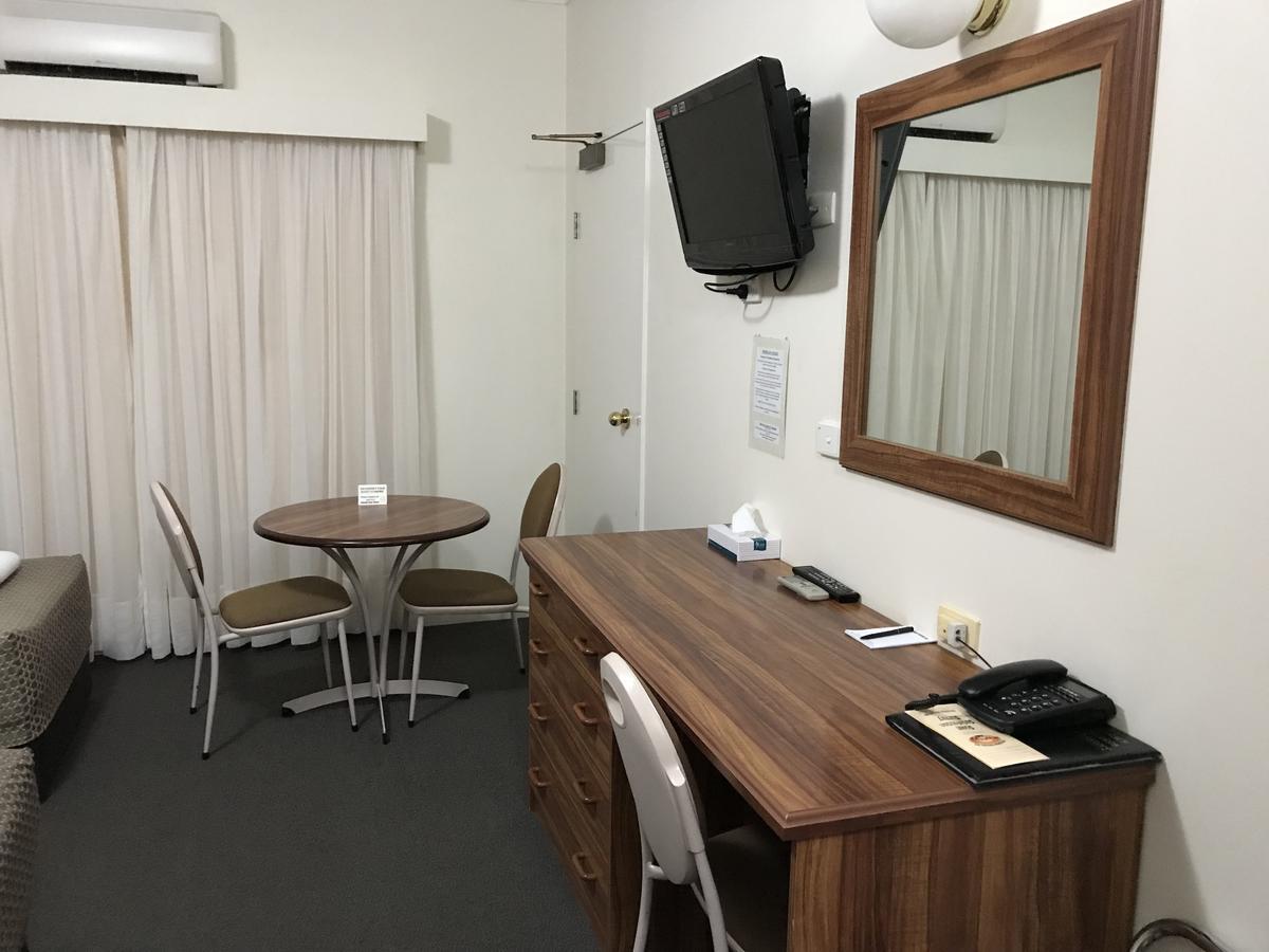 The Kidman Wayside Inn Гриффит Экстерьер фото